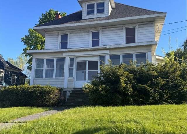 Property at 1607 W Genesee St, Syracuse, NY 13204, 4 beds, 1.5 baths
