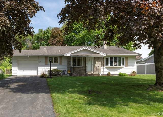 Property at 625 Parsons Dr, Geddes, NY 13219, 3 beds, 1.5 baths