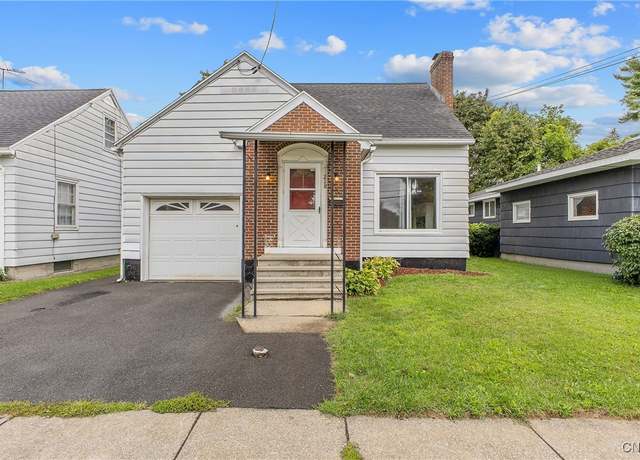 Property at 218 North Ave, Syracuse, NY 13206, 3 beds, 1.5 baths