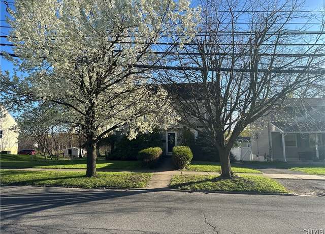 Property at 128 Higby Rd, Utica, NY 13501, 4 beds, 1.5 baths