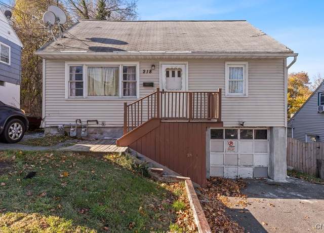 Property at 218 Seeley Rd, Syracuse, NY 13224, 3 beds, 2 baths