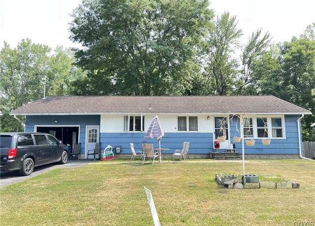 Property at 5462 Bear Rd, Clay, NY 13212, 2 beds, 1 bath