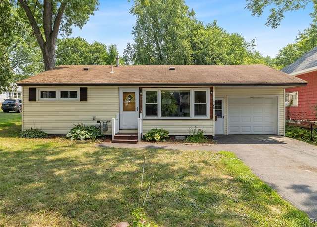 Property at 125 Medford Rd, Salina, NY 13211, 2 beds, 1 bath