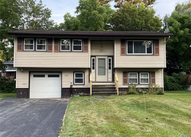 Property at 209 Hillbrook Rd, Camillus, NY 13219, 3 beds, 1.5 baths
