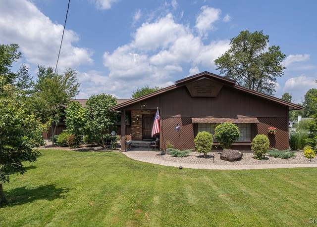 Property at 117 Shoreview Dr, Clay, NY 13090, 2 beds, 3 baths