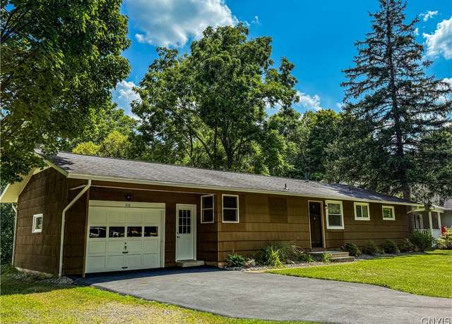 Property at 316 W Seneca St, Manlius, NY 13104, 3 beds, 1.5 baths