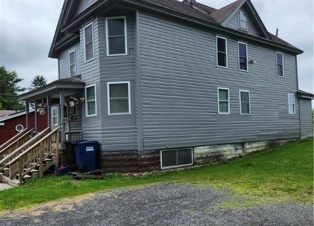 Property at 114 Stevens Pl, Syracuse, NY 13210, 6 beds, 2.5 baths