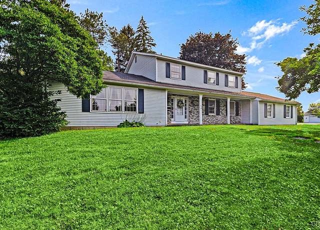 Property at 69 Woodberry Rd, New Hartford, NY 13413, 5 beds, 2.5 baths