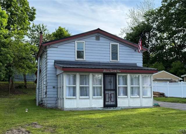 Property at 725 Emery St, Fulton, NY 13069, 3 beds, 1 bath