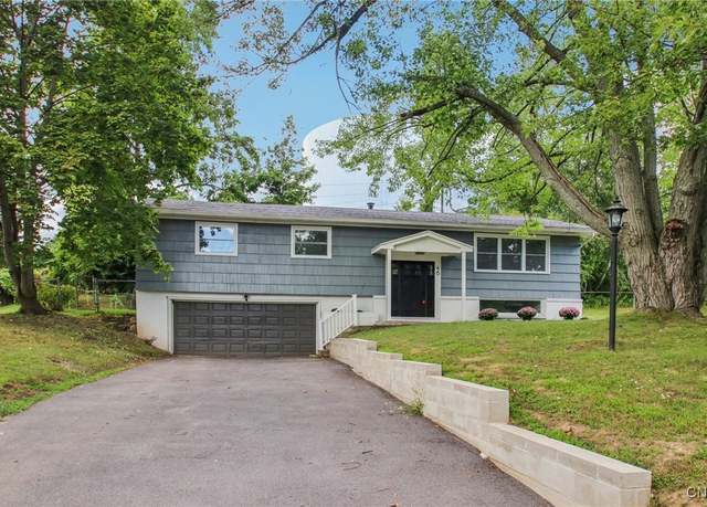 Property at 48 Brasser Dr, Chili, NY 14624, 3 beds, 2.5 baths