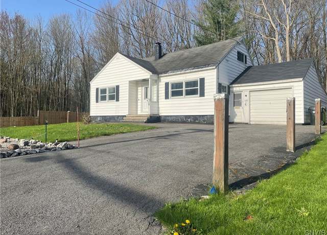 Property at 106 Keith Dr, Cicero, NY 13212, 2 beds, 2 baths