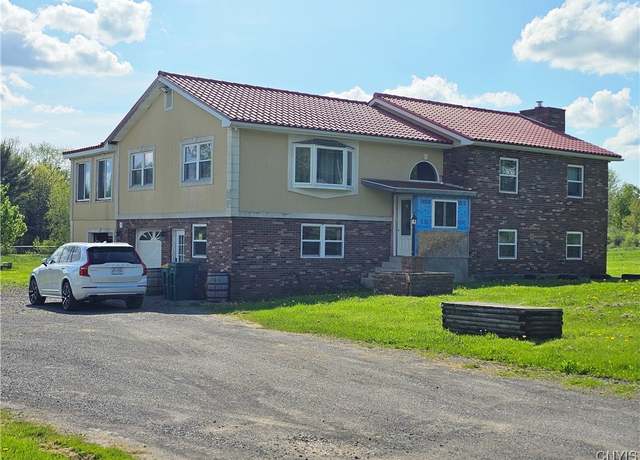 Property at 5813 Grace Rd, Deerfield, NY 13502, 3 beds, 2.5 baths