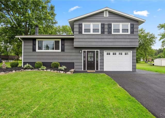 Property at 8478 Grandview Dr, Cicero, NY 13039, 3 beds, 2 baths