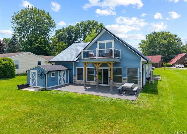 Property at 13 E Edgewater Dr, Fulton, NY 13069, 5 beds, 2 baths