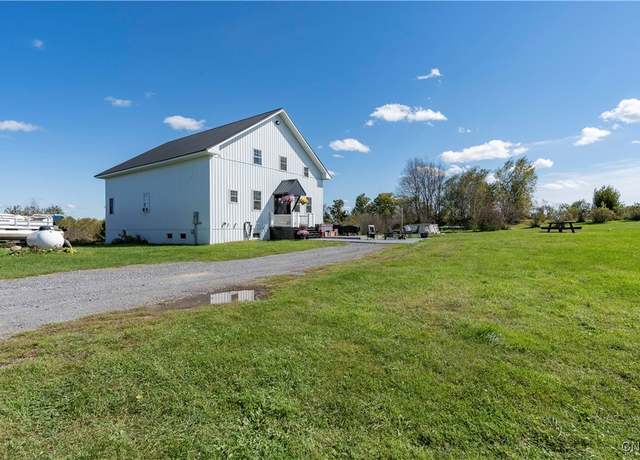 Property at 39932 Selos Rd, Wilna, NY 13619, 4 beds, 2.5 baths