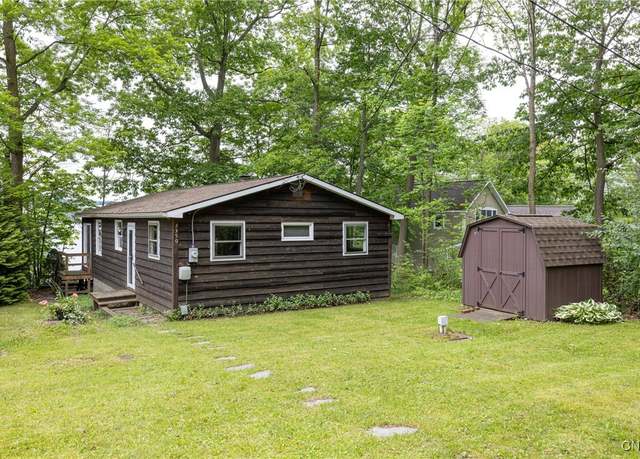 Property at 2350 Thornton Grv N, Skaneateles, NY 13152, 3 beds, 1 bath