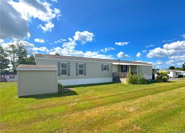 Property at 515 Patricia Dr, New Hartford, NY 13323, 3 beds, 2 baths