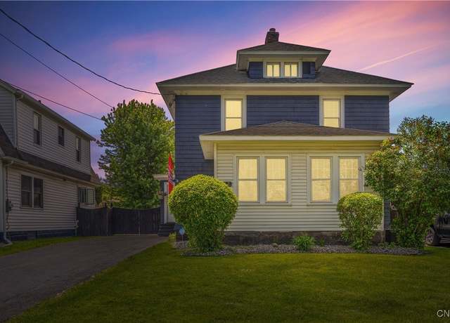 Property at 567 Grant Blvd, Syracuse, NY 13203, 3 beds, 1.5 baths