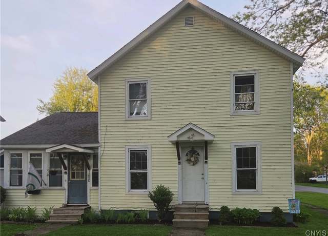 Property at 190 S Real St, Cape Vincent, NY 13618, 2 beds, 1.5 baths