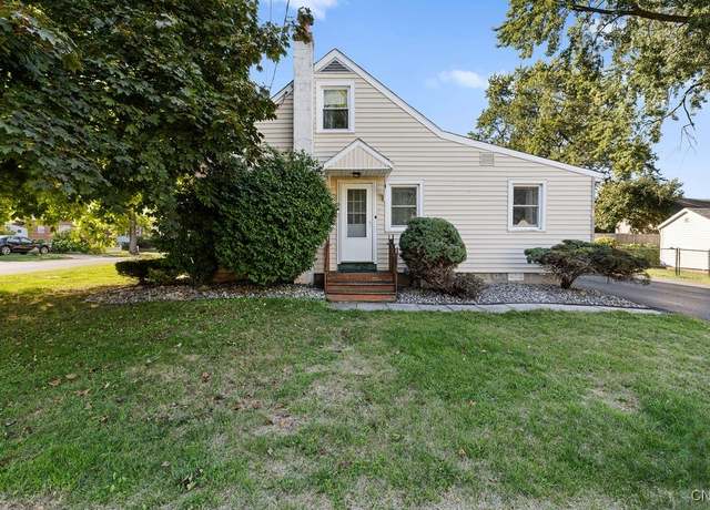 Property at 200 Ridge Ave, Salina, NY 13088, 3 beds, 1.5 baths
