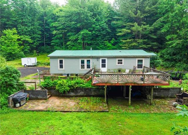 Property at 392 S Albion Rd, Parish, NY 13302, 3 beds, 2 baths