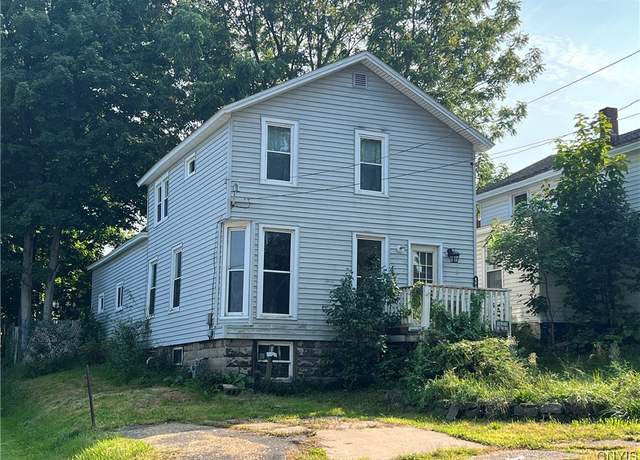 Property at 404 Cayuga St, Fulton, NY 13069, 4 beds, 1 bath