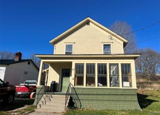 Property at 40 Mechanic St, Antwerp, NY 13608, 3 beds, 1.5 baths