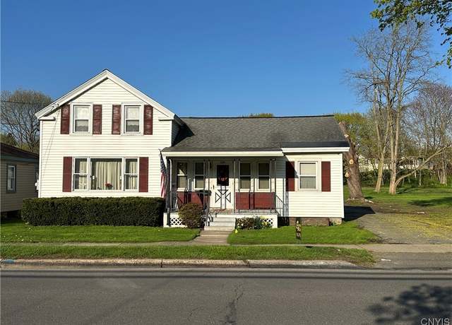 Property at 279 Cherry St, Oswego-city, NY 13126, 3 beds, 1 bath