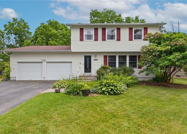 Property at 5647 Stevens Dr S, Cicero, NY 13039, 3 beds, 2 baths