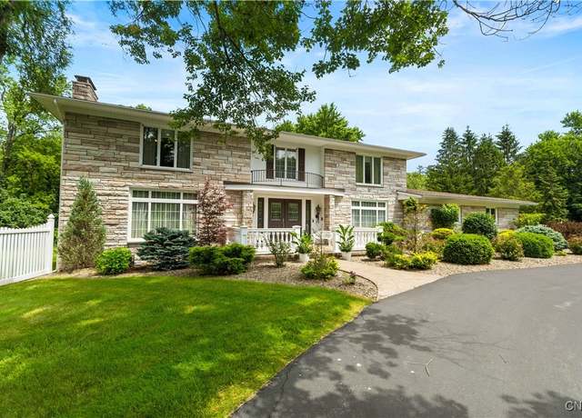 Property at 5 Hingham Rd, Utica, NY 13501, 4 beds, 4.5 baths