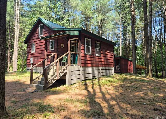 Property at 302 Dutcherville Rd, Constantia, NY 13044, 2 beds