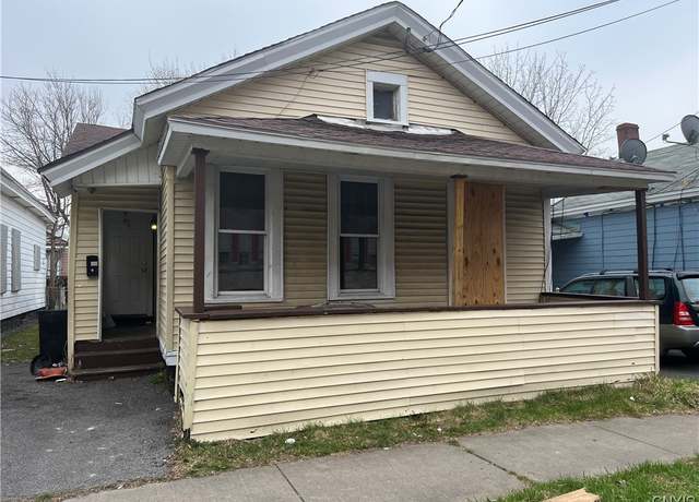 Property at 425 S Alvord St, Syracuse, NY 13208, 3 beds, 1 bath