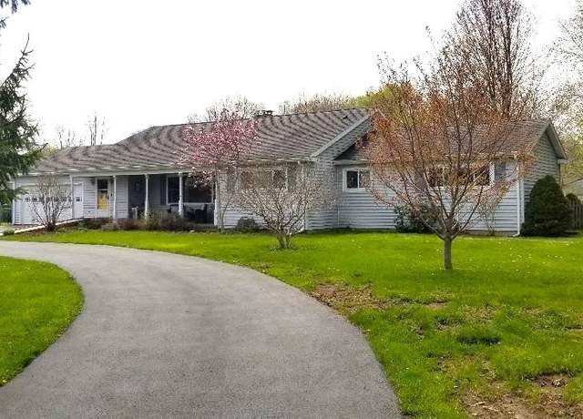 Property at 2965 State Route 48, Minetto, NY 13126, 4 beds, 2.5 baths