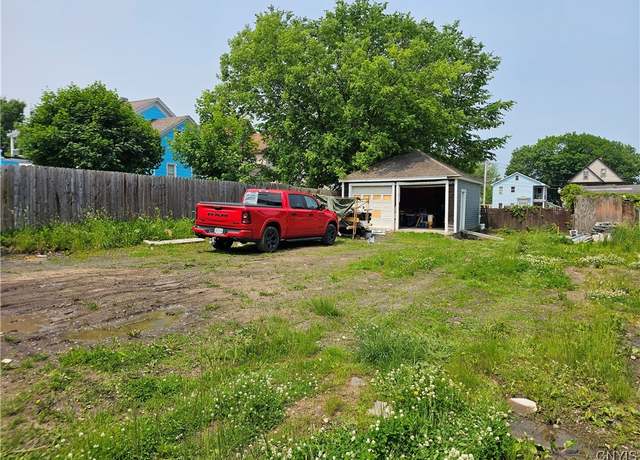 Property at 28 Kernan Ave, Utica, NY 13501