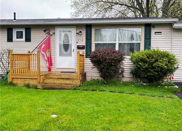 Property at 313 Midwood Dr, Salina, NY 13088, 3 beds, 1 bath