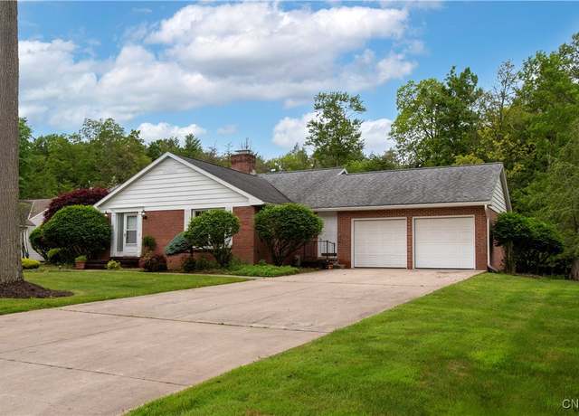 Property at 16 Silver Birch Ct, New Hartford, NY 13413, 3 beds, 2.5 baths