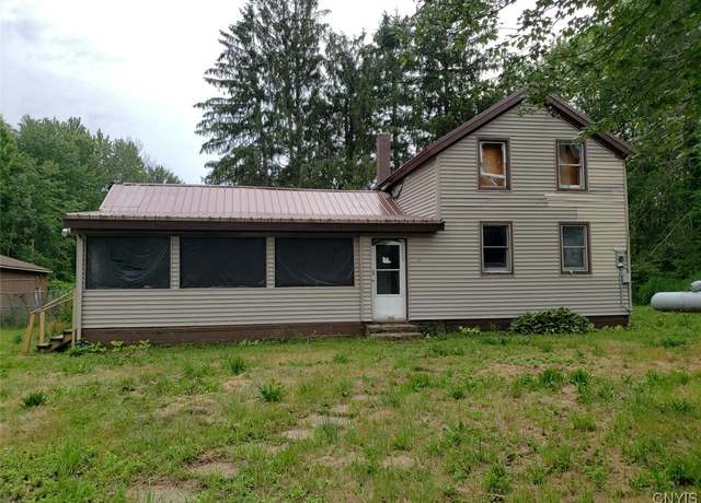 Property at 3119 County Route 4, Volney, NY 13069, 3 beds, 1 bath