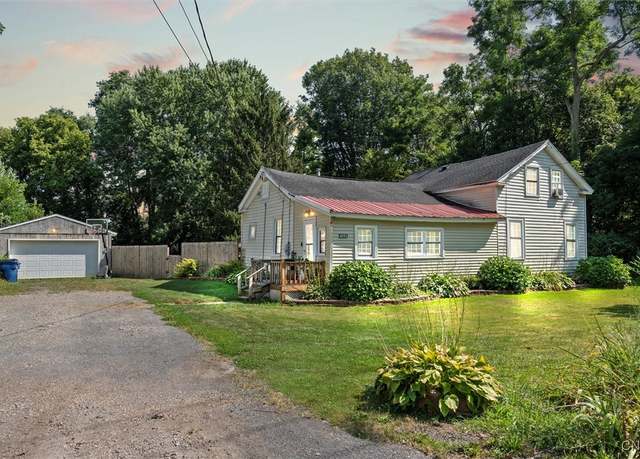 Property at 6182 Airport Rd, Camillus, NY 13209, 3 beds, 1 bath