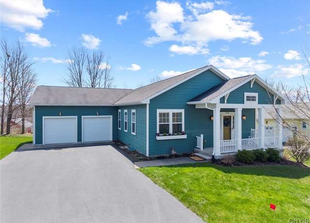 Property at 218 Linenhall St, Camillus, NY 13031, 4 beds, 3 baths