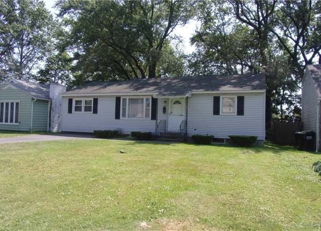 Property at 223 W Molloy Rd, Salina, NY 13211, 4 beds, 1 bath