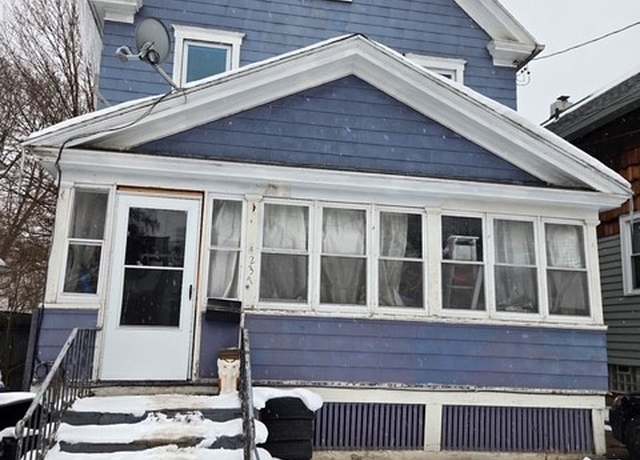 Property at 237 Woodruff Ave, Syracuse, NY 13203, 3 beds, 1 bath