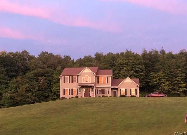 Property at 315 Starksboro Dr, Onondaga, NY 13031, 4 beds, 2.5 baths