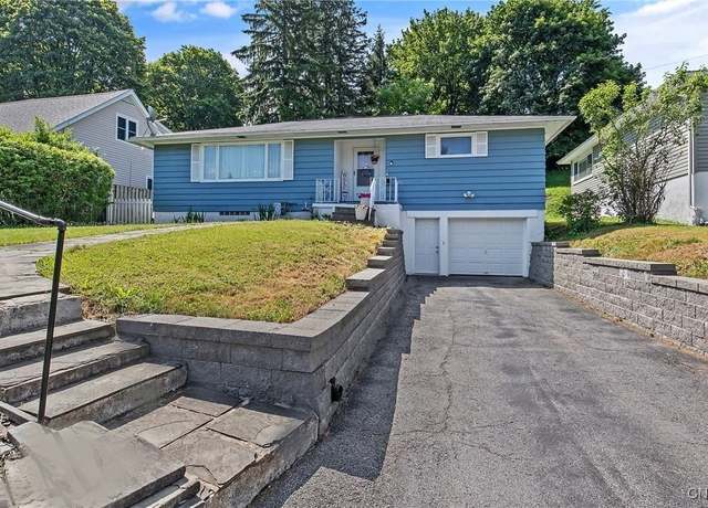 Property at 404 Hillsboro Pkwy, Syracuse, NY 13214, 4 beds, 2.5 baths