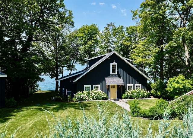 Property at 2699 E Lake Rd, Skaneateles, NY 13152, 2 beds, 2 baths