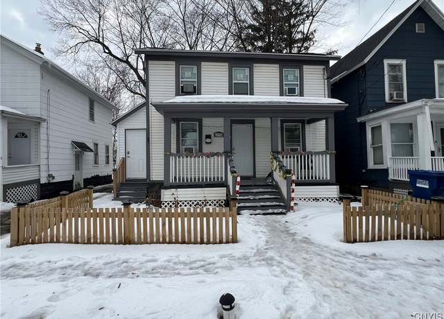Property at 210 Hunt Ave, Syracuse, NY 13207, 3 beds, 1 bath