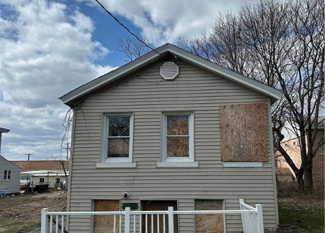 Property at 213 Kirkpatrick St, Syracuse, NY 13208, 7 beds, 2 baths