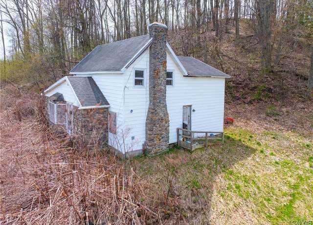 Property at 189 Avery Rd, Frankfort, NY 13357, 3 beds, 1 bath