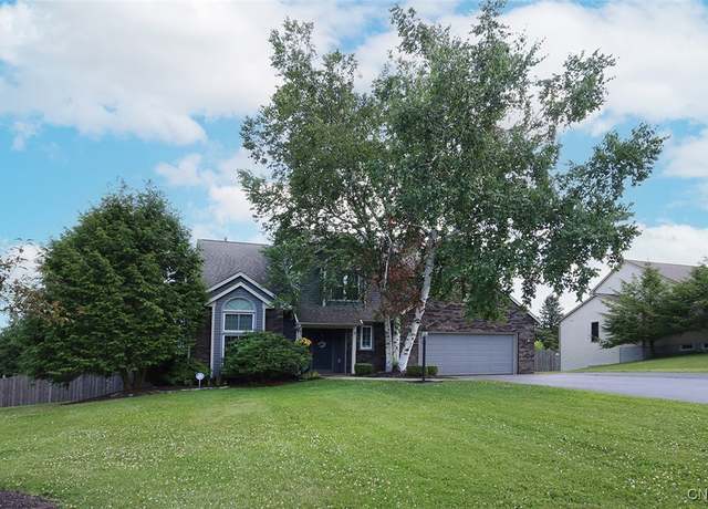 Property at 4644 Bloomsbury Dr, Onondaga, NY 13215, 4 beds, 2.5 baths