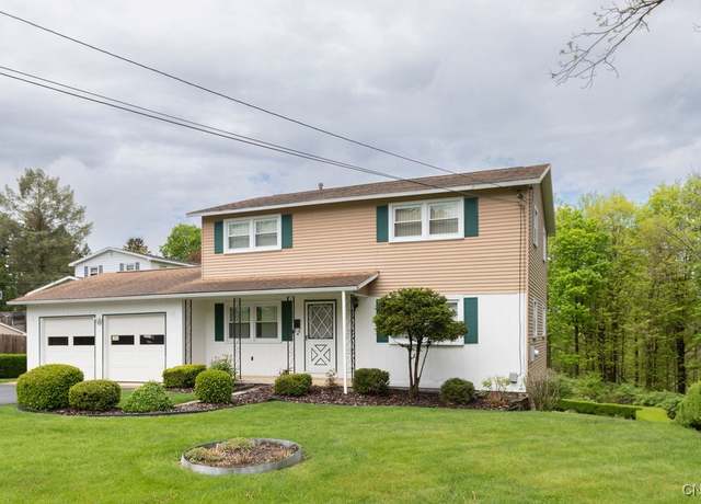 Property at 508 Glenview Pkwy, Camillus, NY 13219, 4 beds, 1.5 baths