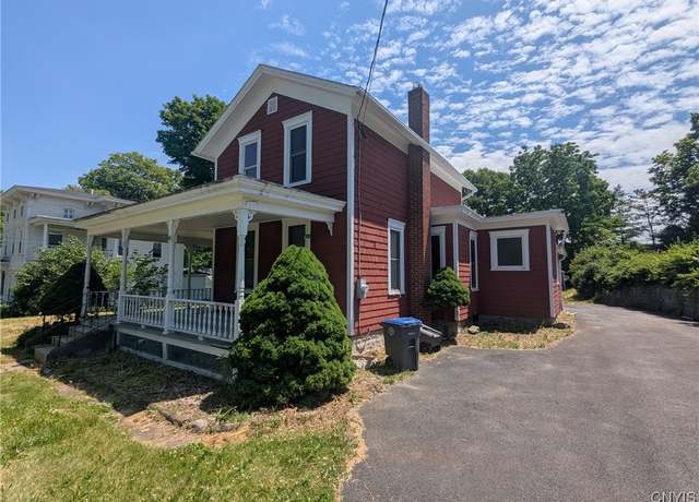 Property at 118 Smith St, Manlius, NY 13104, 2 beds, 1 bath